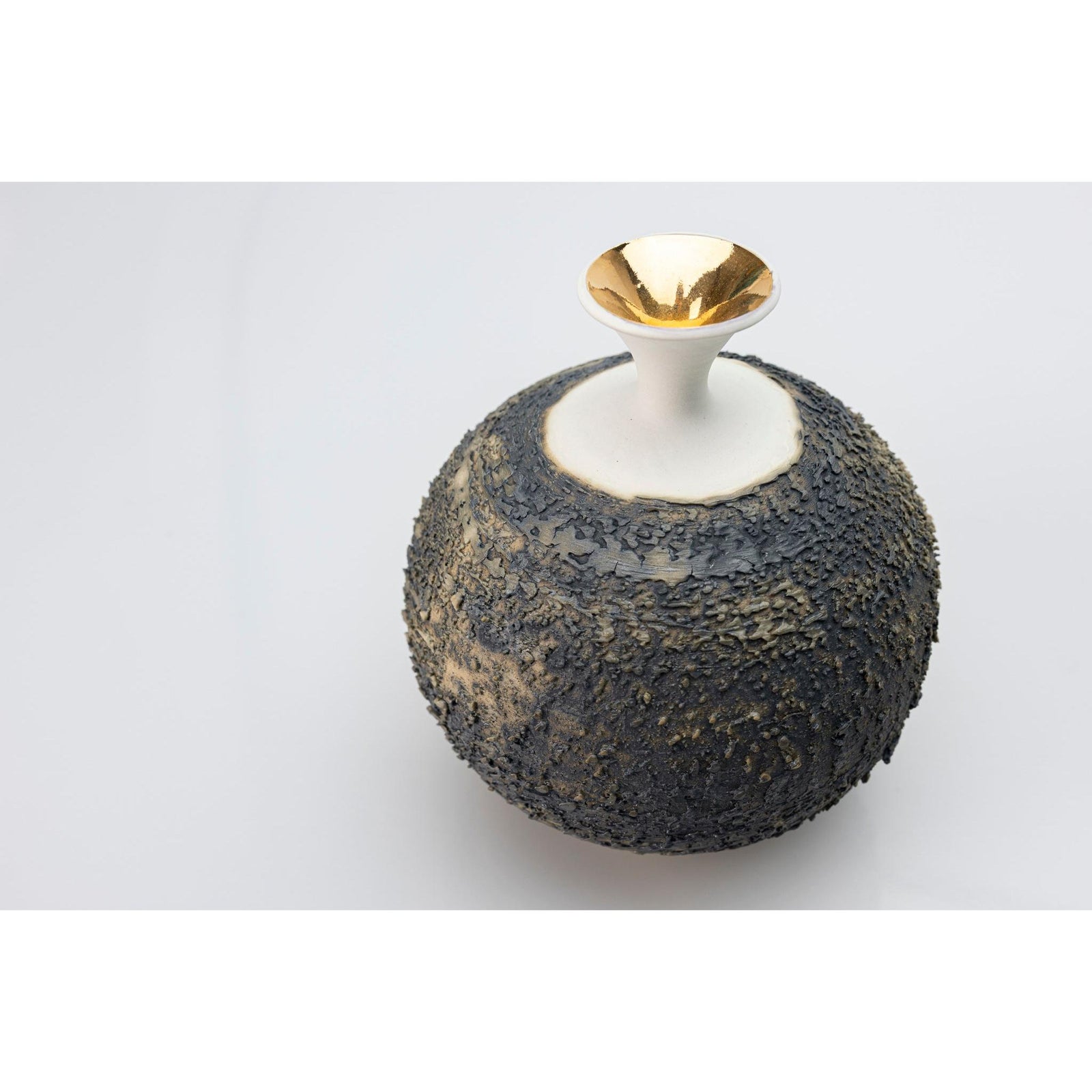 AMC194 Textured Round Vessel with Gold Lustre by Alex McCarthy available at Padstow Gallery, Cornwall