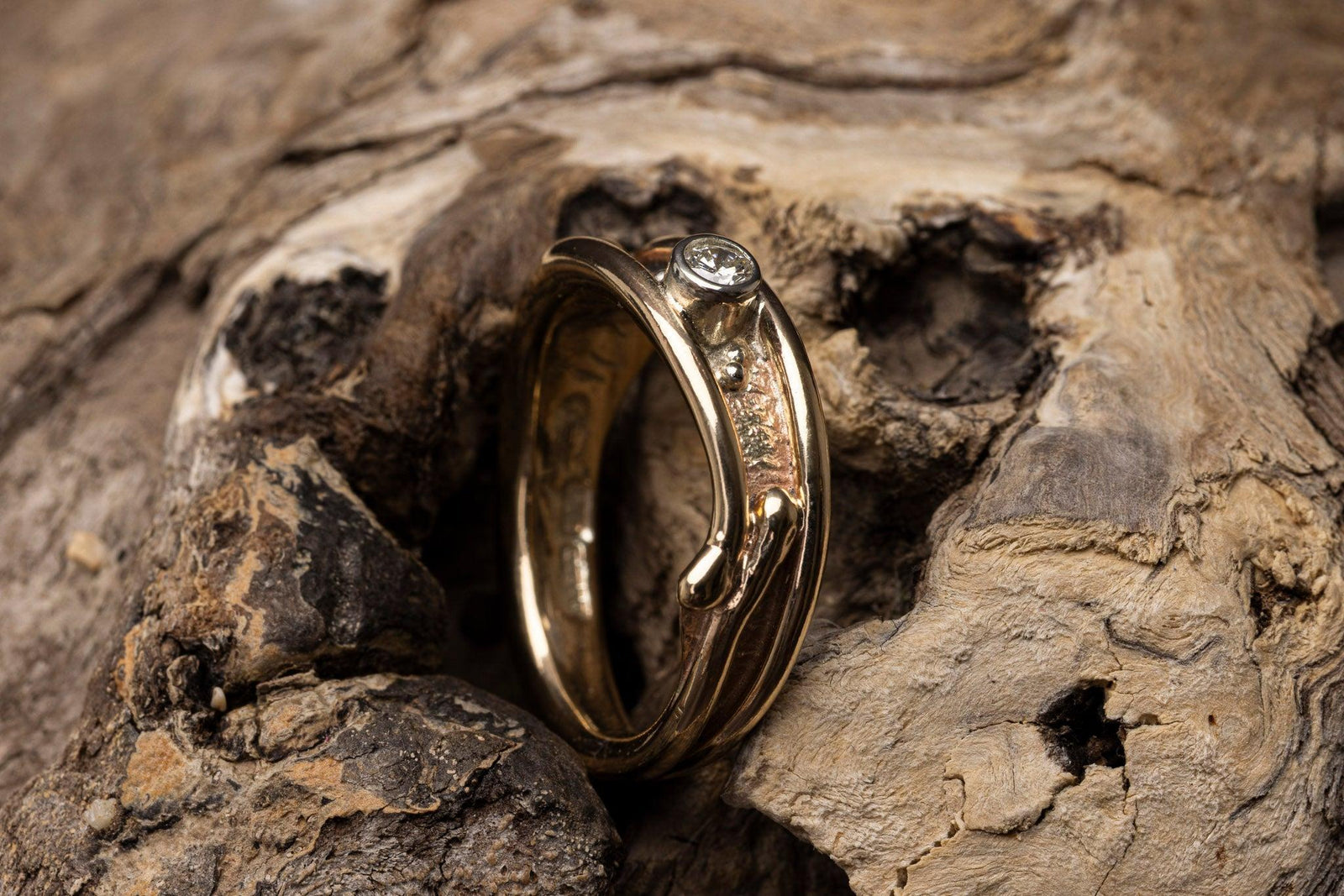 LG174 - 9ct Yellow & White Gold 3mm Diamond Ring by Les Grimshaw available at Padstow Gallery Cornwall