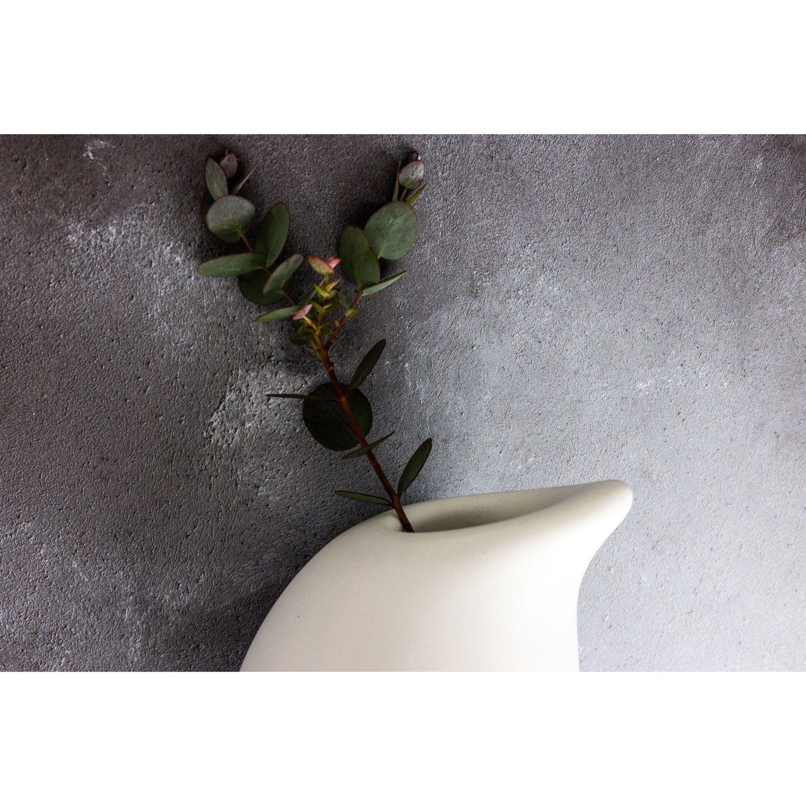 KSR4 Droplet Wall Vase by Kate Schuricht, available at Padstow Gallery, Cornwall