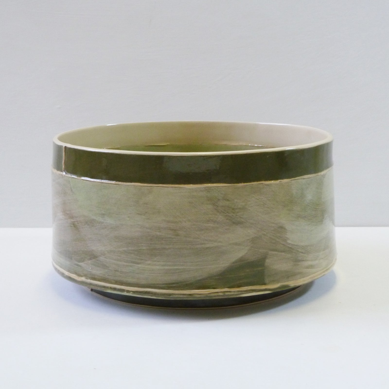 Round Bowl (RV7), handbuilt ceramic created by Emily-Kriste Wilcox, available from Padstow Gallery, Cornwall