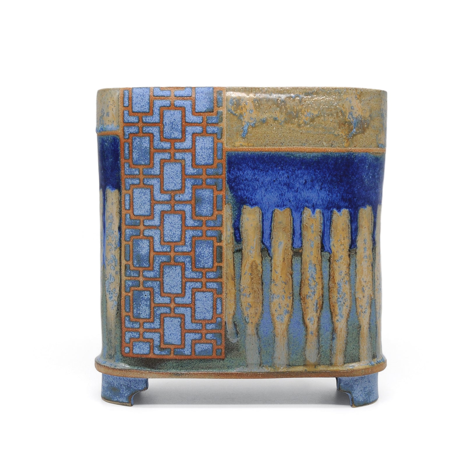 MK38 Oval Flower Vase by Miae Kim ceramics, available at Padstow Gallery, Cornwall