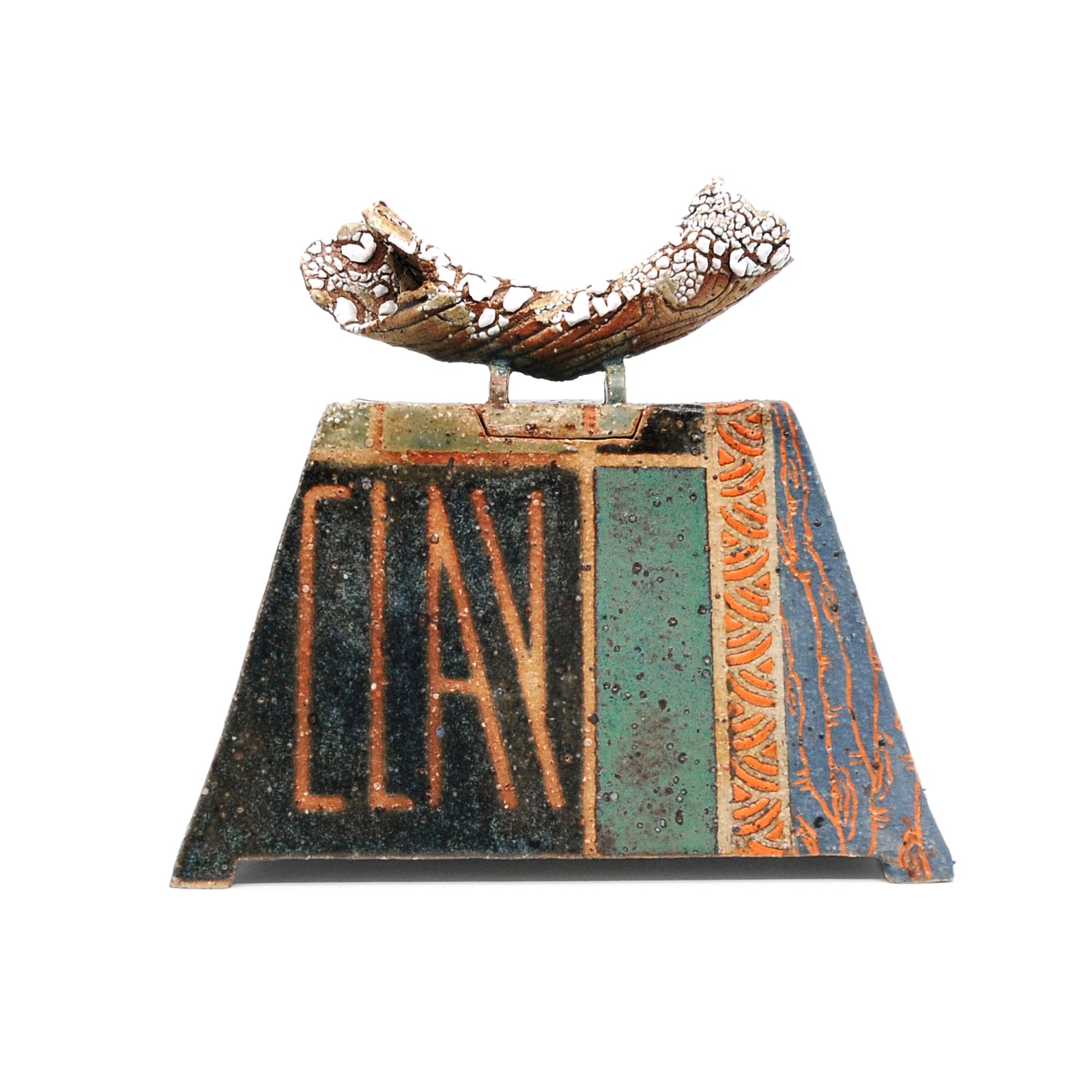 MK43 Pyramid Box with Brass Kintsugi