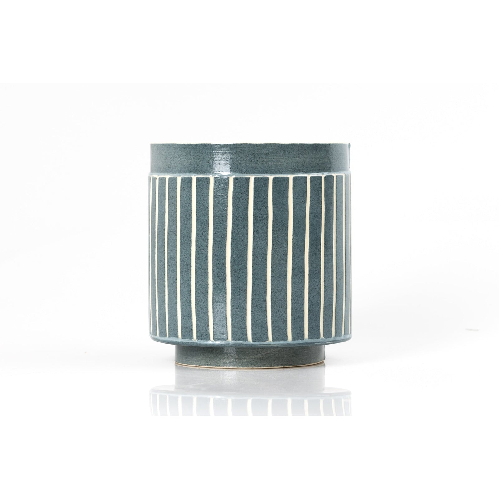 MR15 Mid Round Vessel, handbuilt ceramic created by Emily-Kriste Wilcox, available from Padstow Gallery, Cornwall