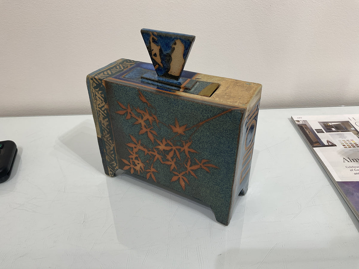MK61 Maple Box with brass kintsugi