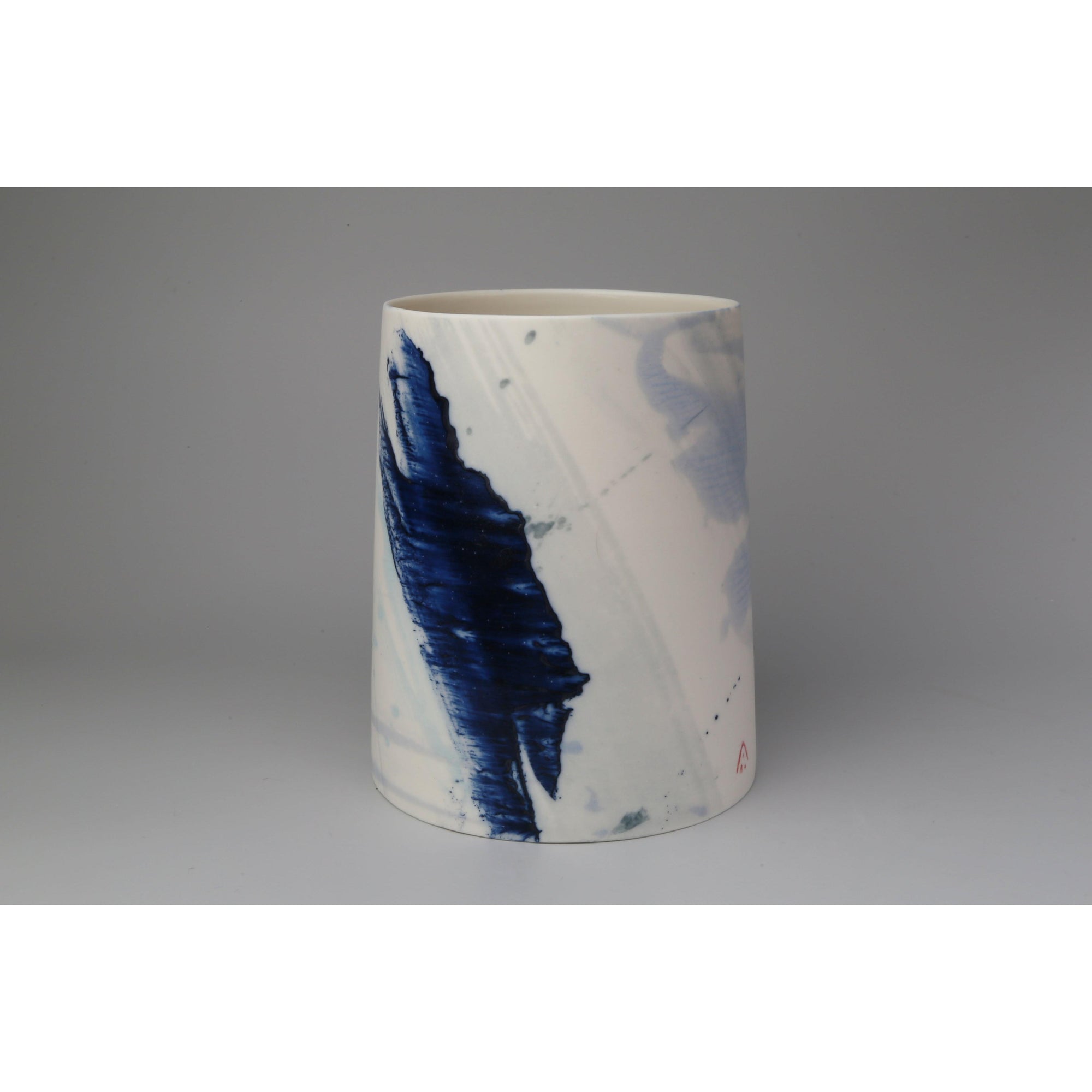 AT55 Fat Cylinder Vase, by Ali Tomlin, available at Padstow Gallery, Cornwall