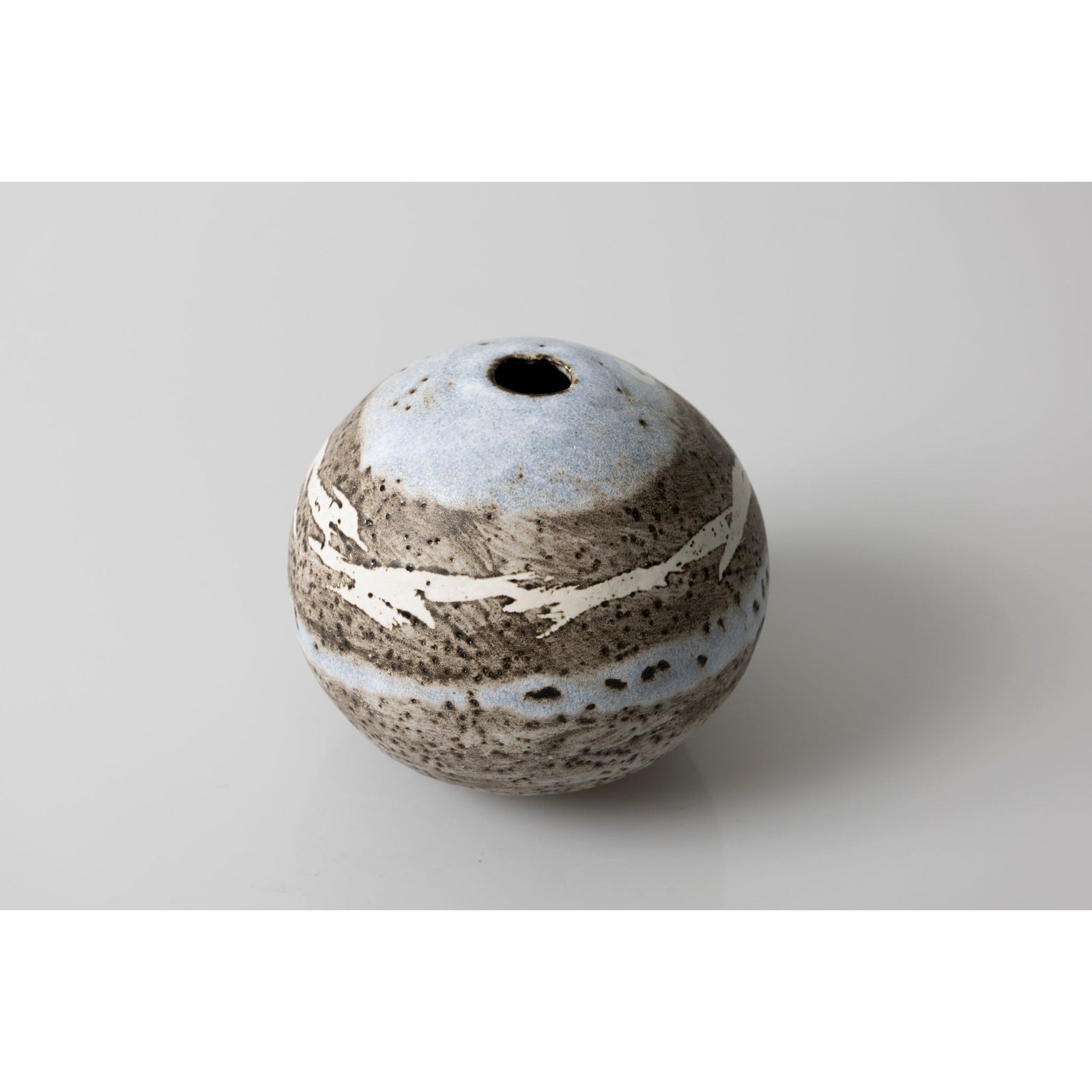 JS12 Pebble Pot II by Jane Silk ceramics available at Padstow Gallery, Cornwall