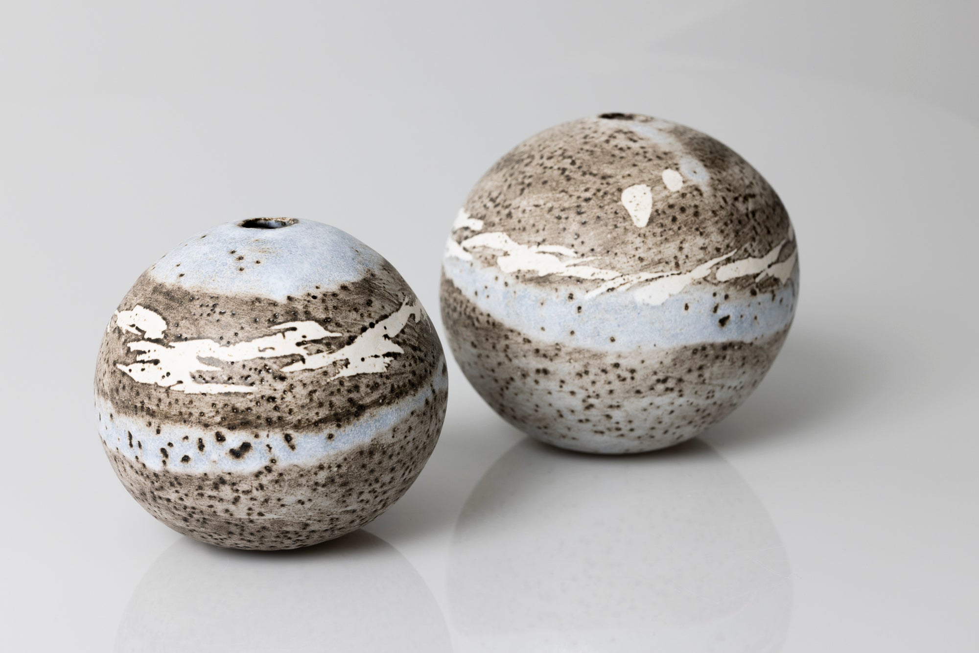 JS12 Pebble Pot II by Jane Silk ceramics available at Padstow Gallery, Cornwall