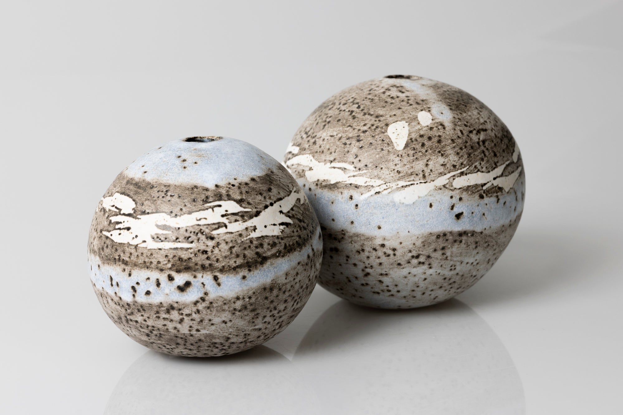 JS12 Pebble Pot II by Jane Silk ceramics available at Padstow Gallery, Cornwall