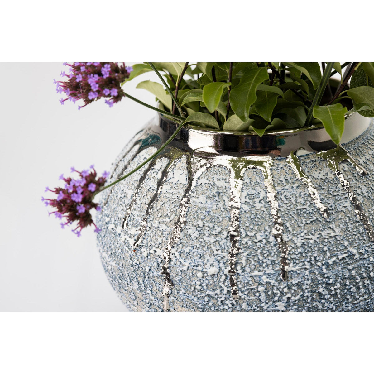 AMC201 Zephyr Textured Moon Jar with Platinum Lustre by Alex McCarthy available at Padstow Gallery, Cornwall