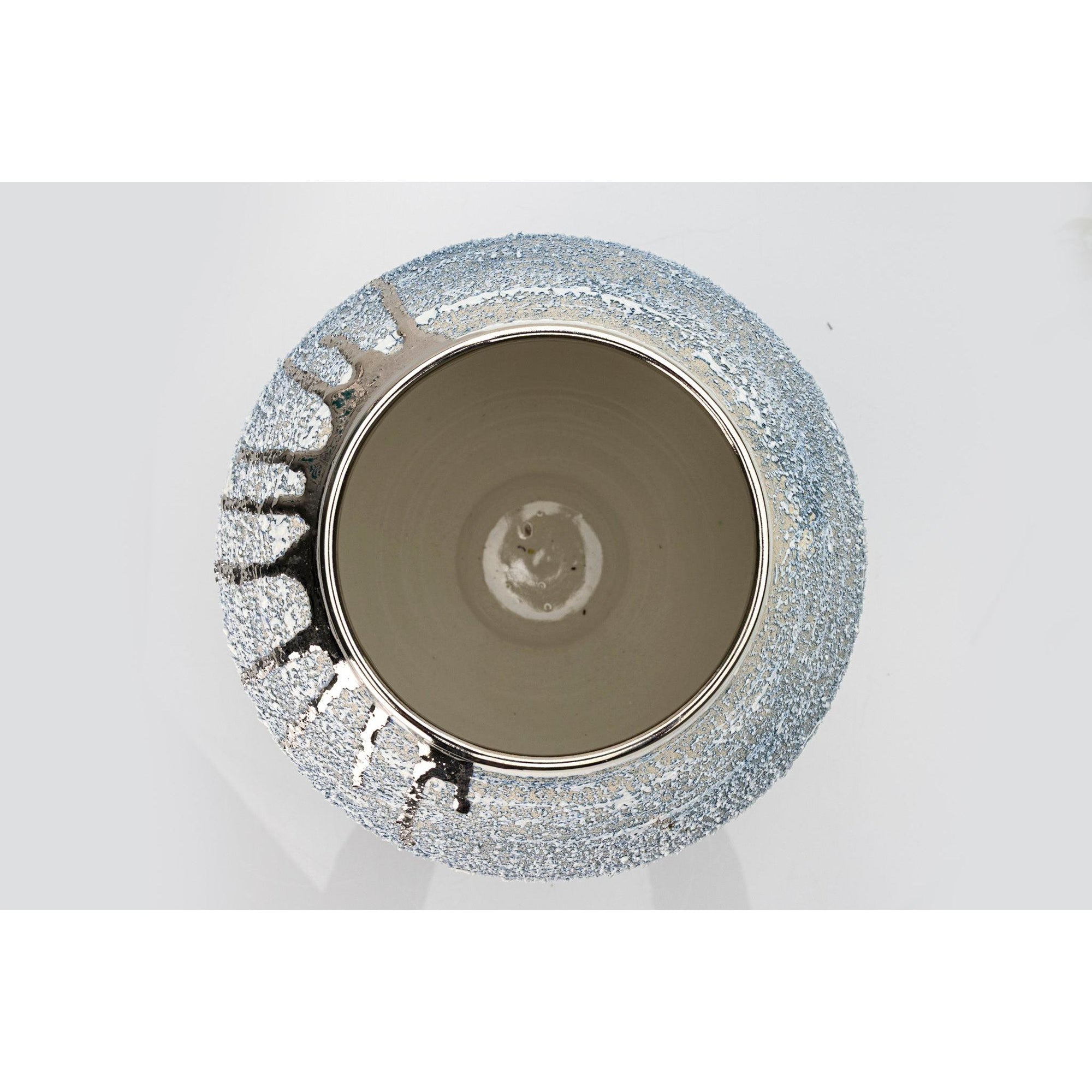 AMC201 Zephyr Textured Moon Jar with Platinum Lustre by Alex McCarthy available at Padstow Gallery, Cornwall