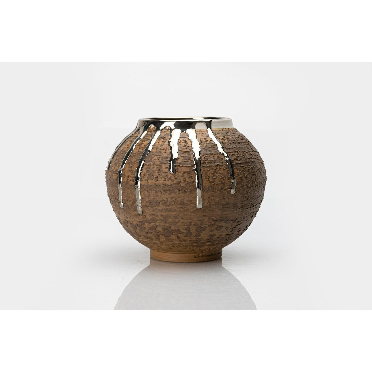 AMC198 Mocha Mousse Textured Moon Jar with Platinum Lustre by Alex McCarthy available at Padstow Gallery, Cornwall