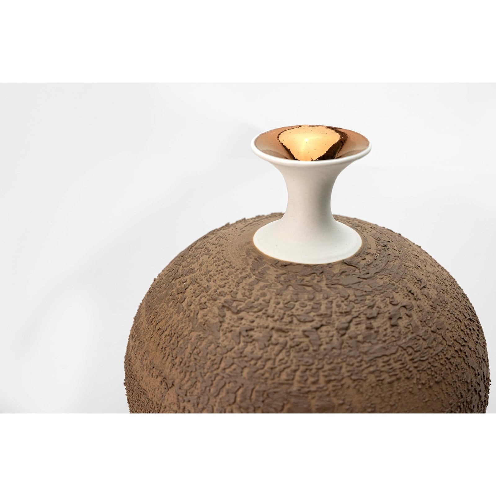 AMC204 Mocha Mousse Textured Round Vessel with Copper Lustre by Alex McCarthy available at Padstow Gallery, Cornwall