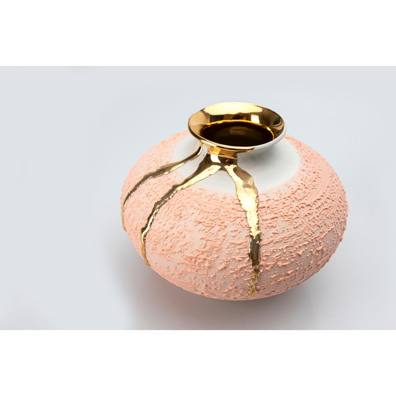AMC209 Peach Fuzz Textured vase with Gold Lustre by Alex McCarthy available at Padstow Gallery, Cornwall