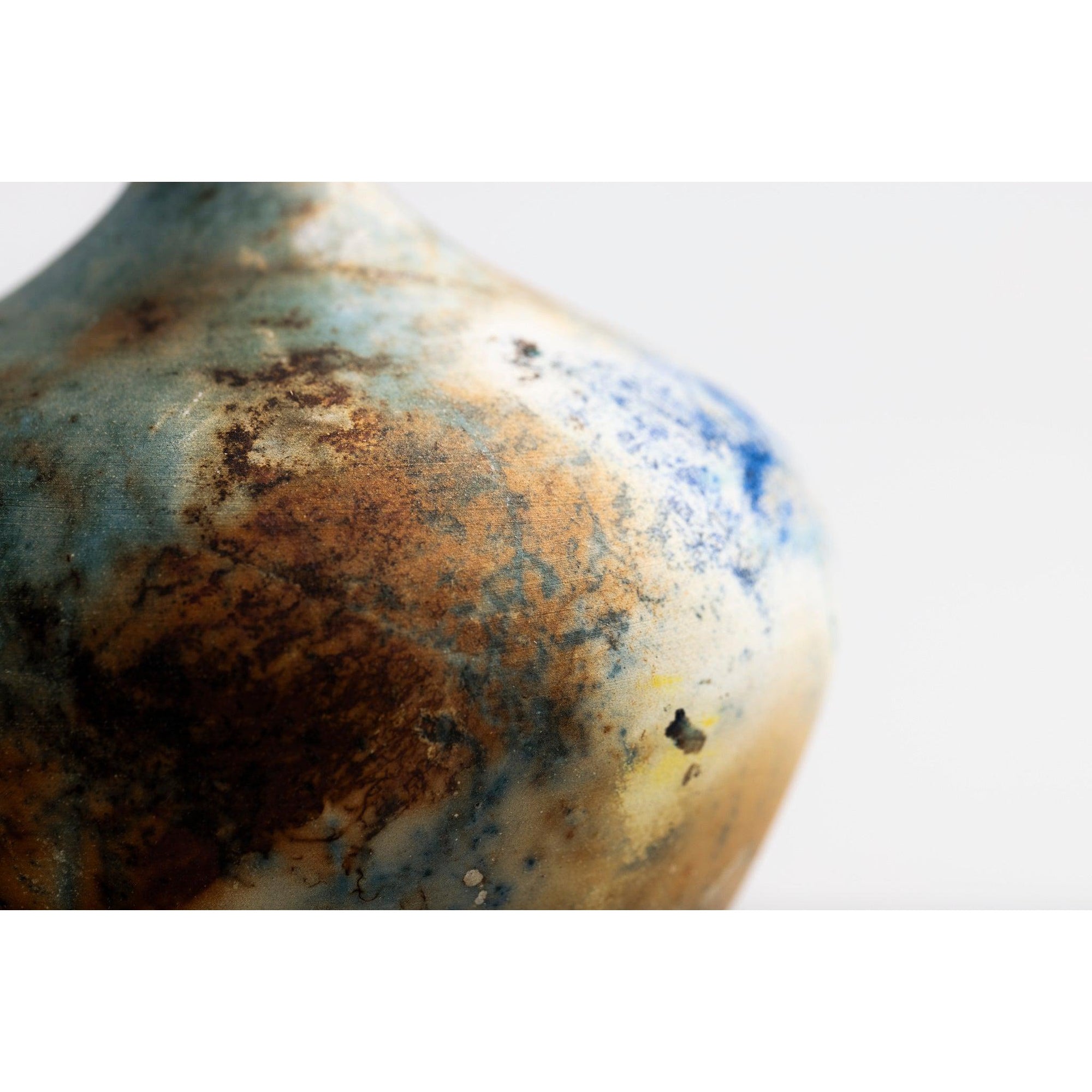 GC23 Pebble Vase by Gail Cooper, available at Padstow Gallery, Cornwall