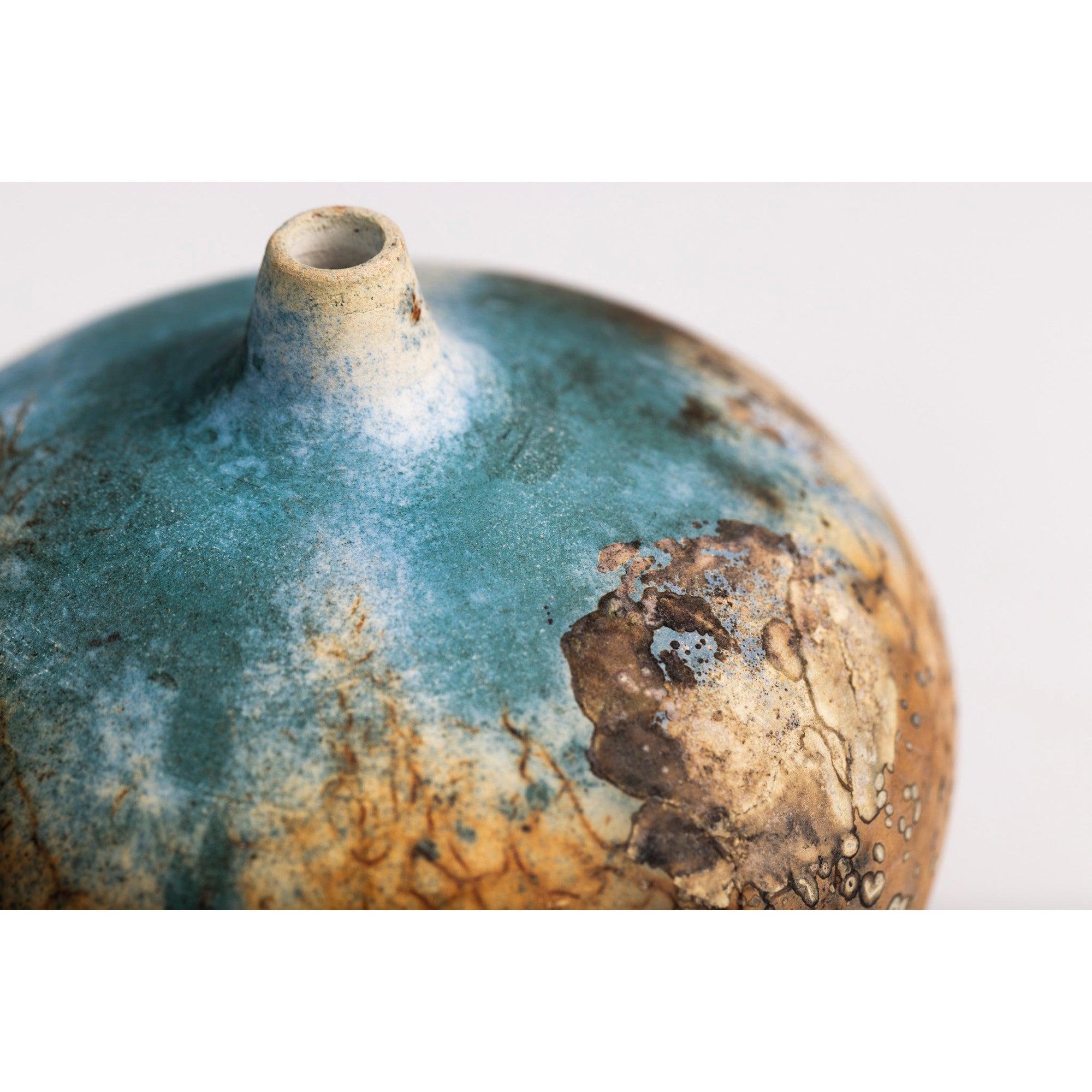 GC25 Pebble Vase by Gail Cooper, available at Padstow Gallery, Cornwall