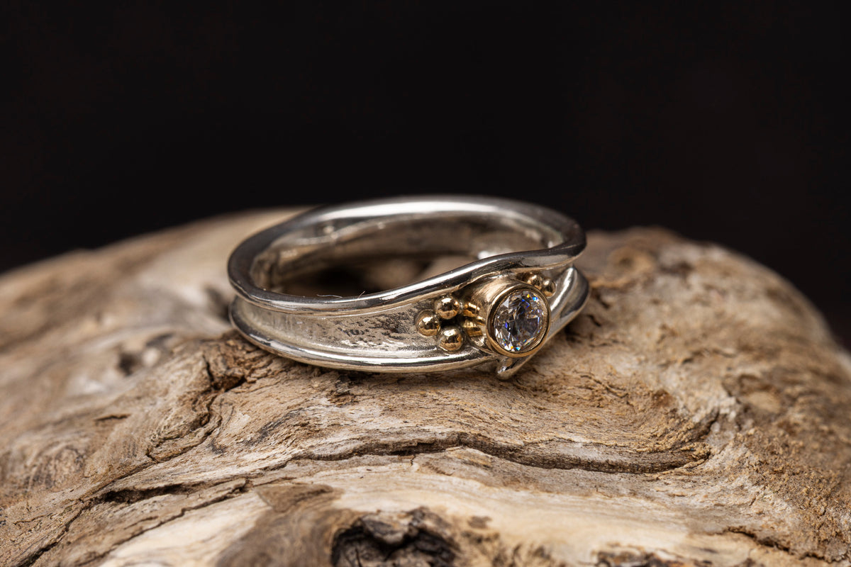LG168 - Silver and 9ct Gold 3.5mm CZ Ring by Les Grimshaw available at Padstow Gallery Cornwall