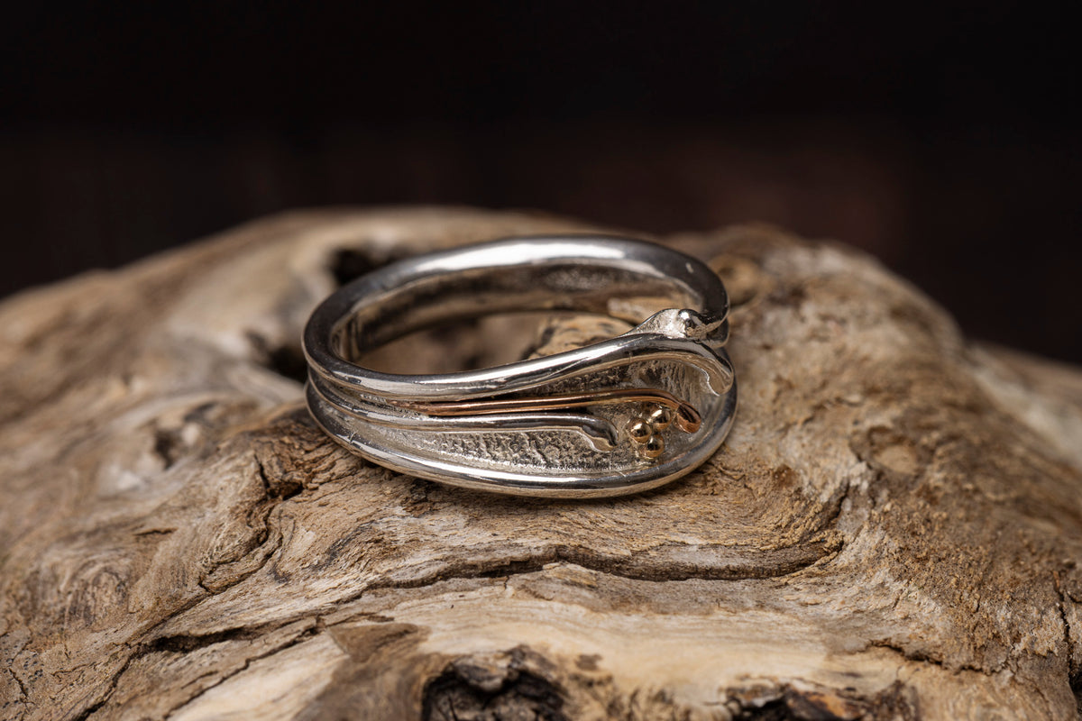 LG162 - Silver and 9ct Gold Beads Ring by Les Grimshaw available at Padstow Gallery Cornwall
