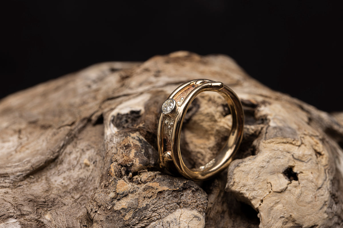 LG174 - 9ct Yellow & White Gold 3mm Diamond Ring by Les Grimshaw available at Padstow Gallery Cornwall