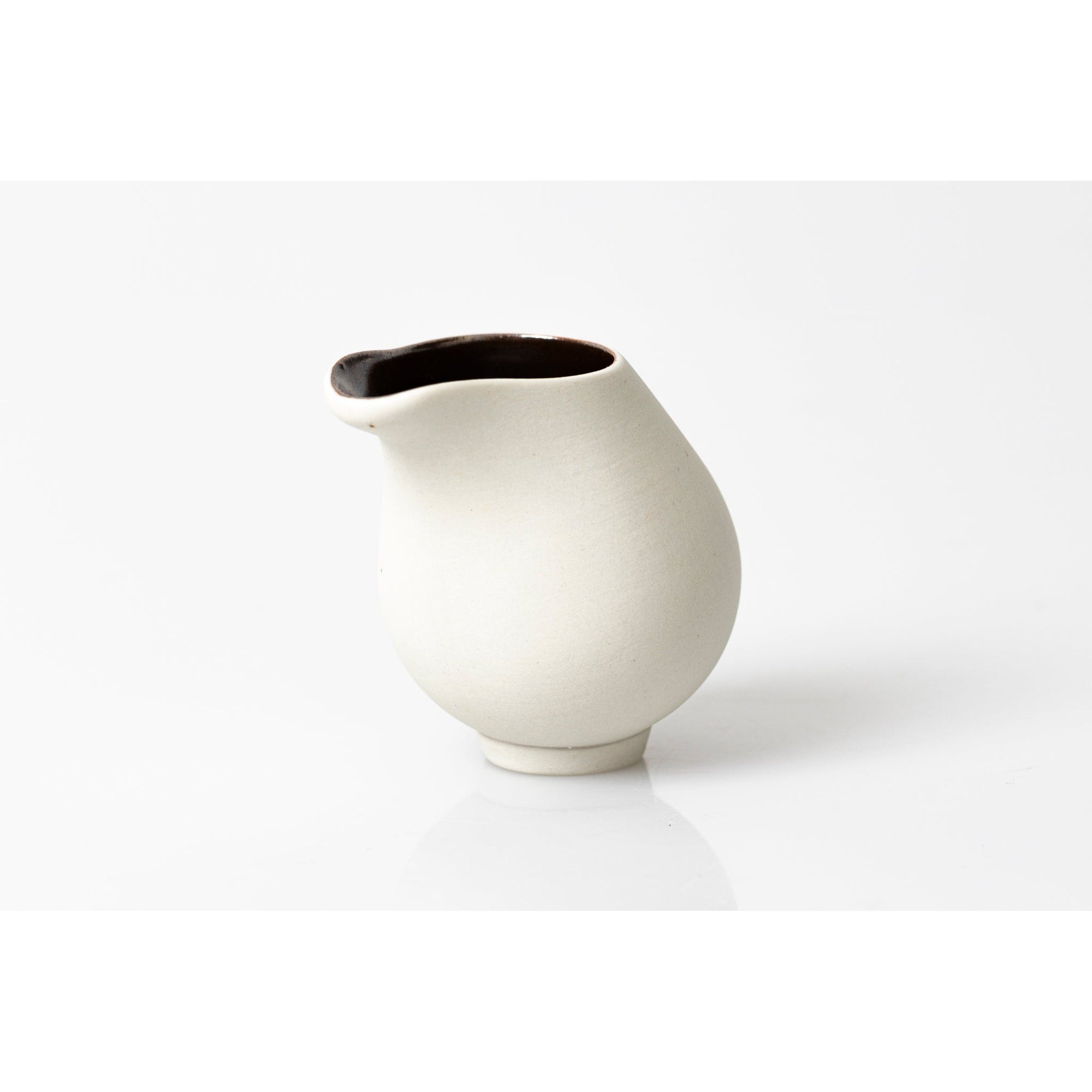 RR4 Flow Lustre Stoneware Jug by Kate Schuricht available at Padstow Gallery, Cornwall