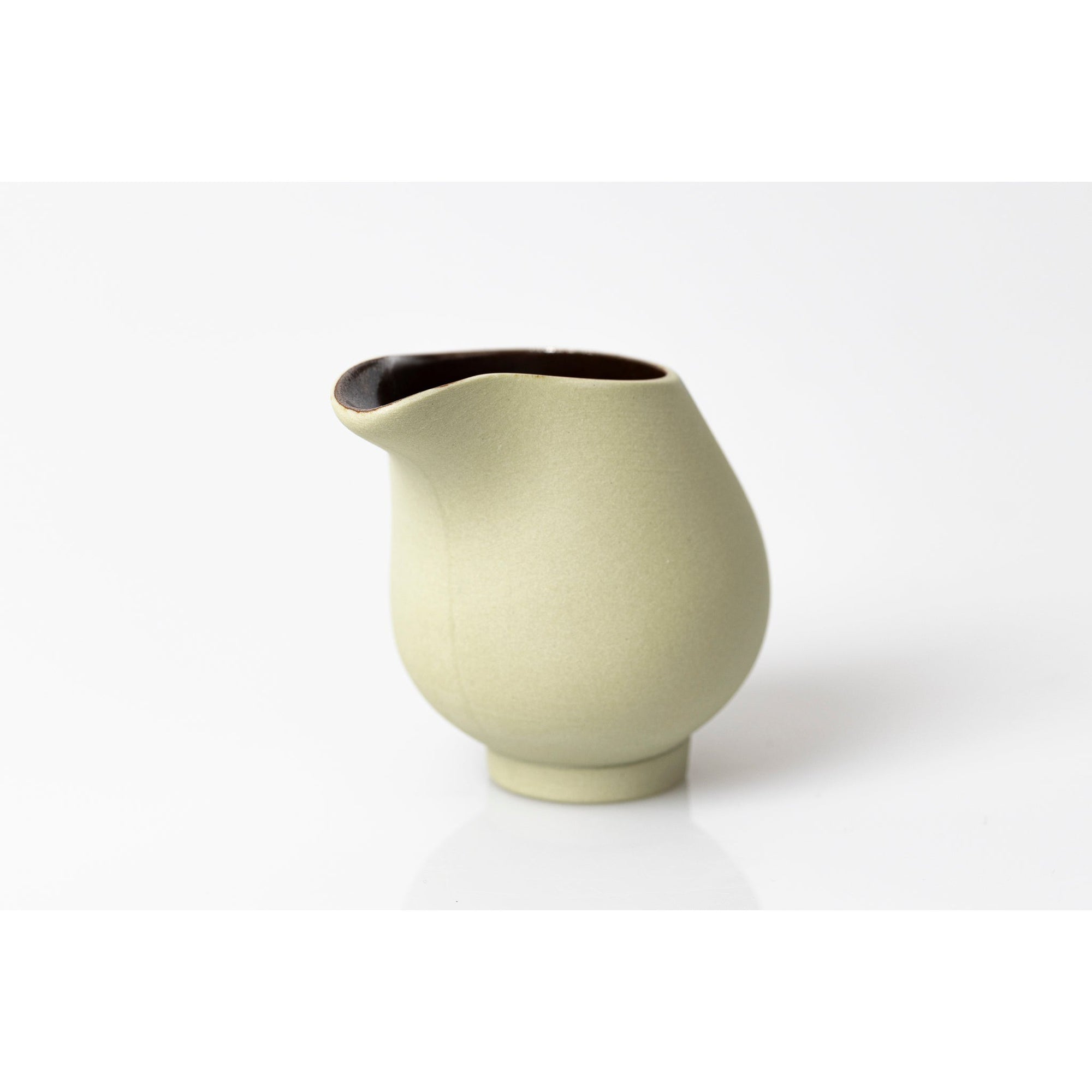 QQ3 Flow Lustre Stoneware Jug by Kate Schuricht ceramics available at Padstow Gallery, Cornwall