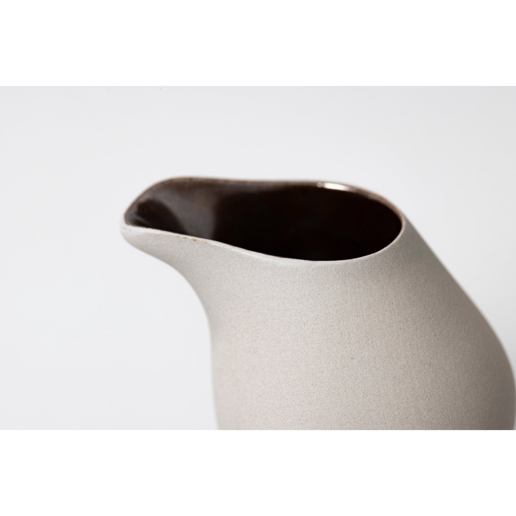 QQ4 Flow Lustre Stoneware Jug by Kate Schuricht ceramics available at Padstow Gallery, Cornwall