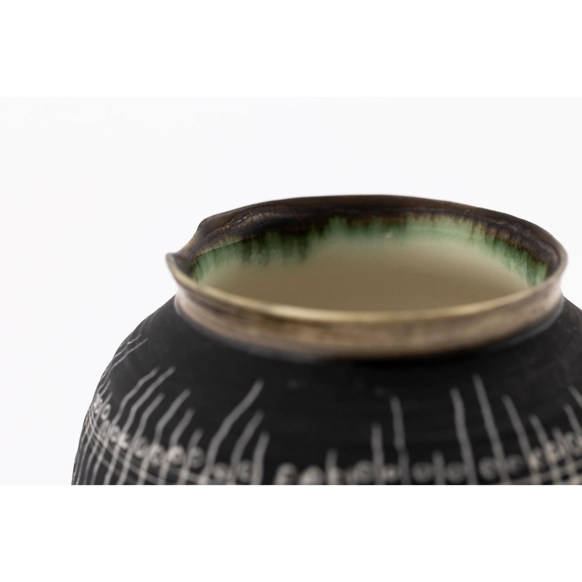 SC24 Small Moon Jar with Sgraffito by Sarah Cooling available at Padstow Gallery, Cornwall