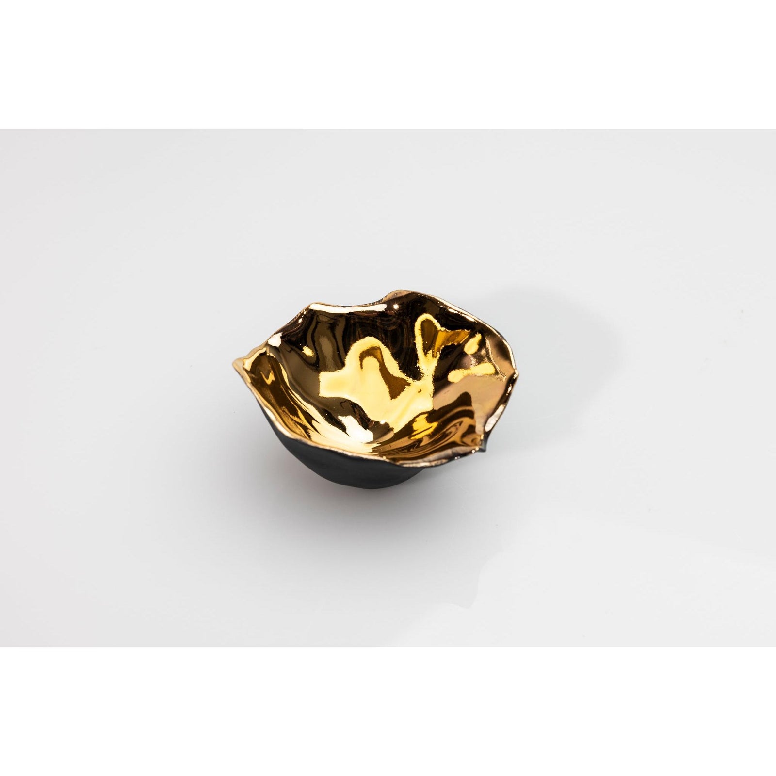 PL03 Tulip 2, black porcelain and gold lustre by Penny Little. Available at Padstow Gallery, Cornwall