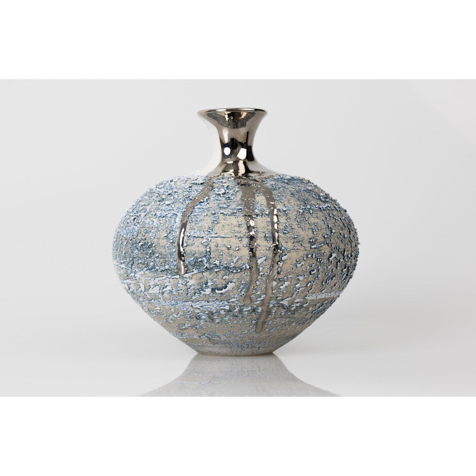 PGX37 Textured vessel with Platinum Lustre by Alex McCarthy available at Padstow Gallery