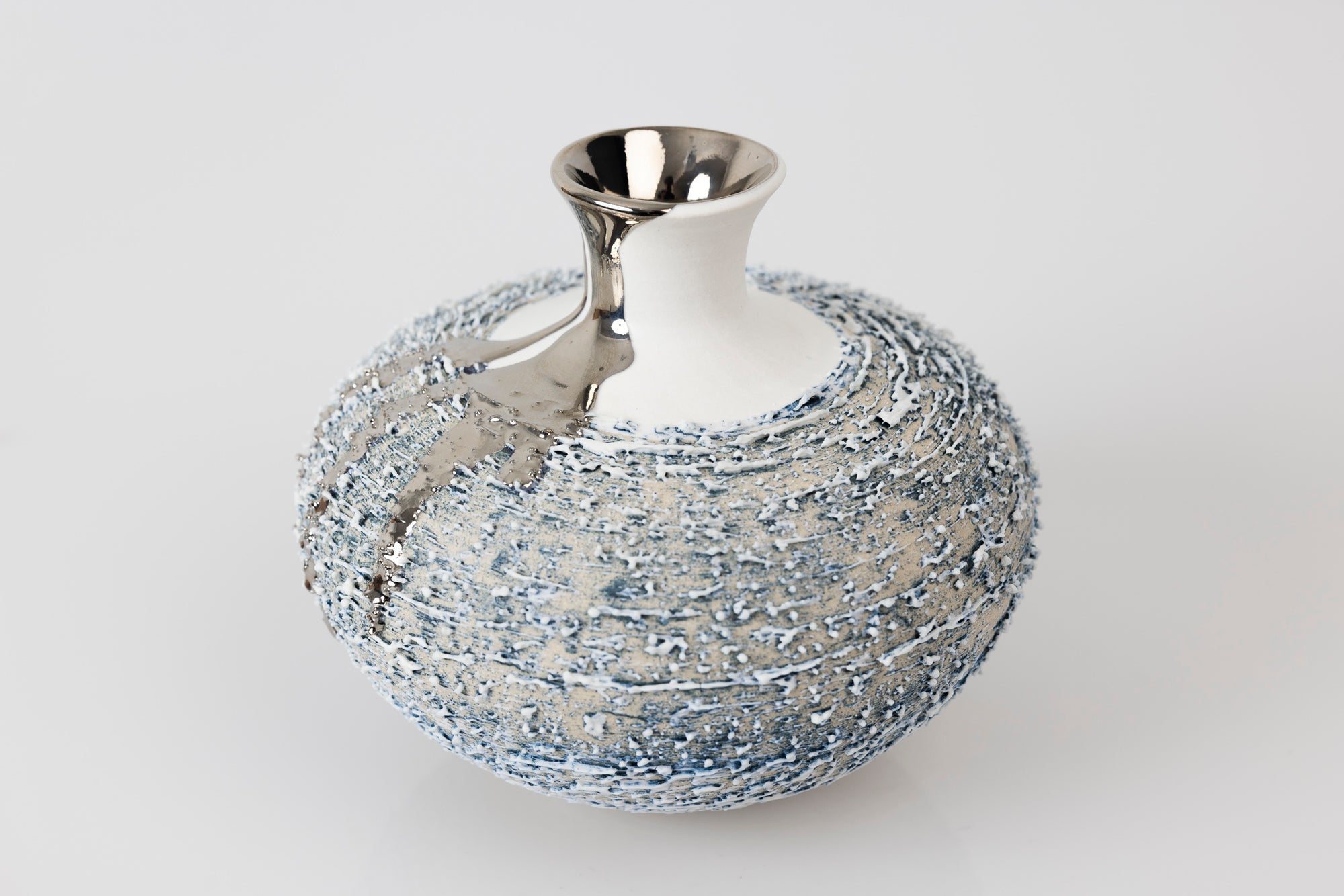 PGX41 Textured vase with Platinum Lustre by Alex McCarthy available at Padstow Gallery