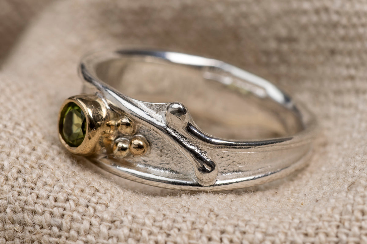LG 135 Peridot Ring Size N 1/2 by Les Grimshaw available at Padstow Gallery Cornwall