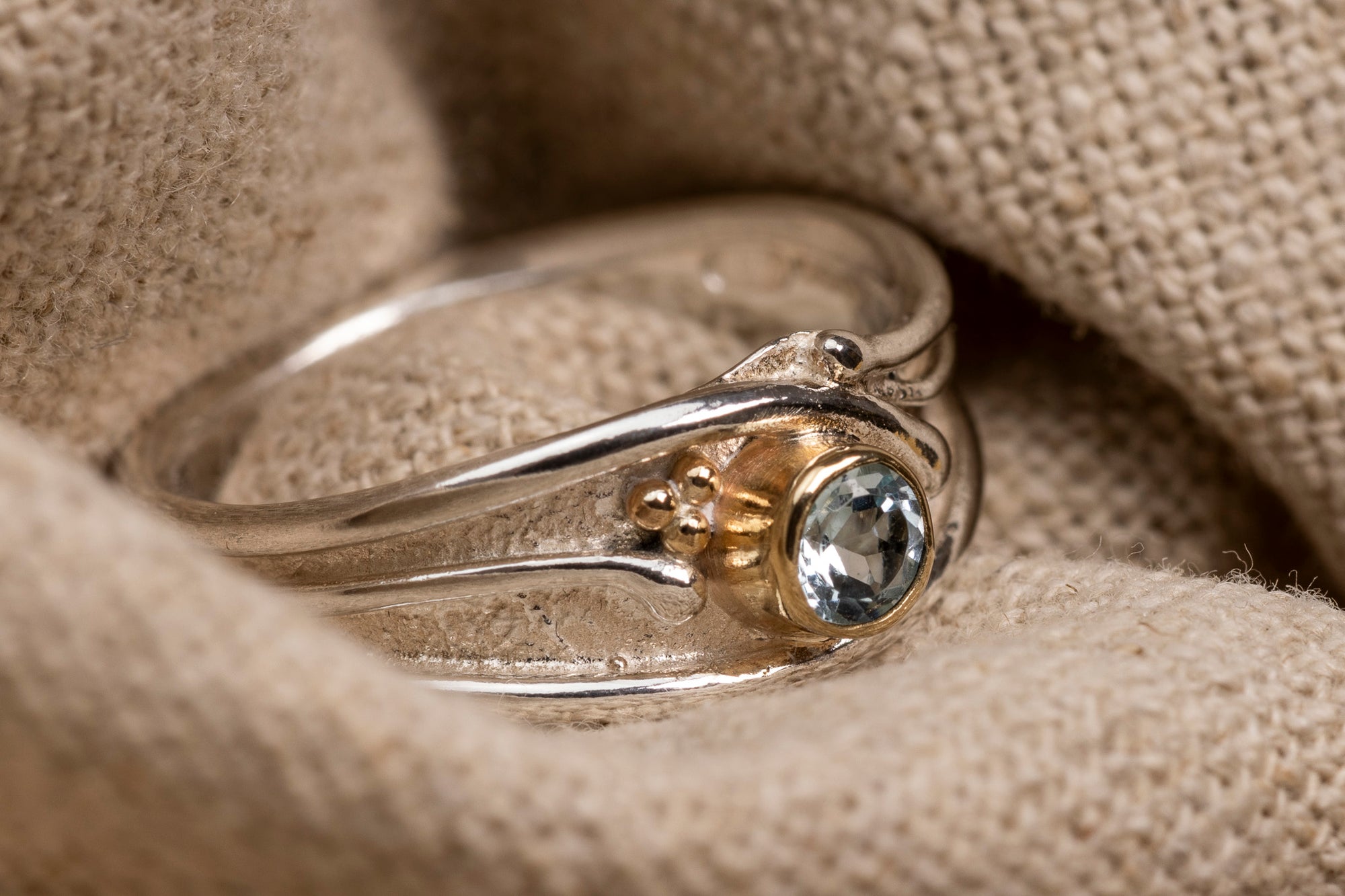 LG130 Topaz Ring Size O by Les Grimshaw available at Padstow Gallery Cornwall
