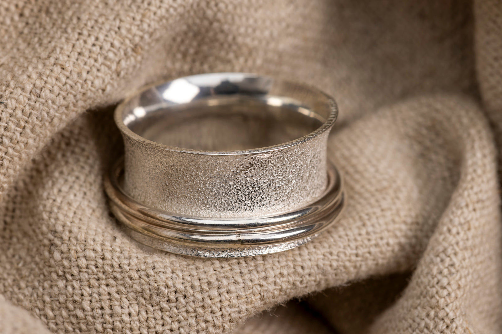 LG128 Silver Spinner Ring Size Q by Les Grimshaw available at Padstow Gallery Cornwall