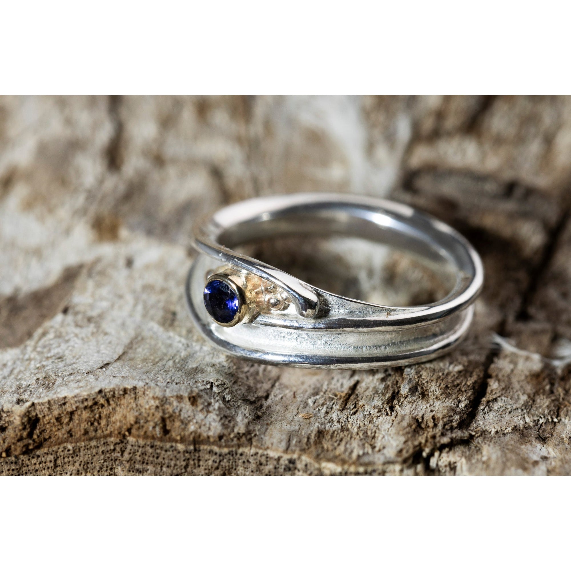 'LG112 Silver and 9ct Gold 3mm Iolite Ring' by Les Grimshaw, available at Padstow Gallery, Cornwall