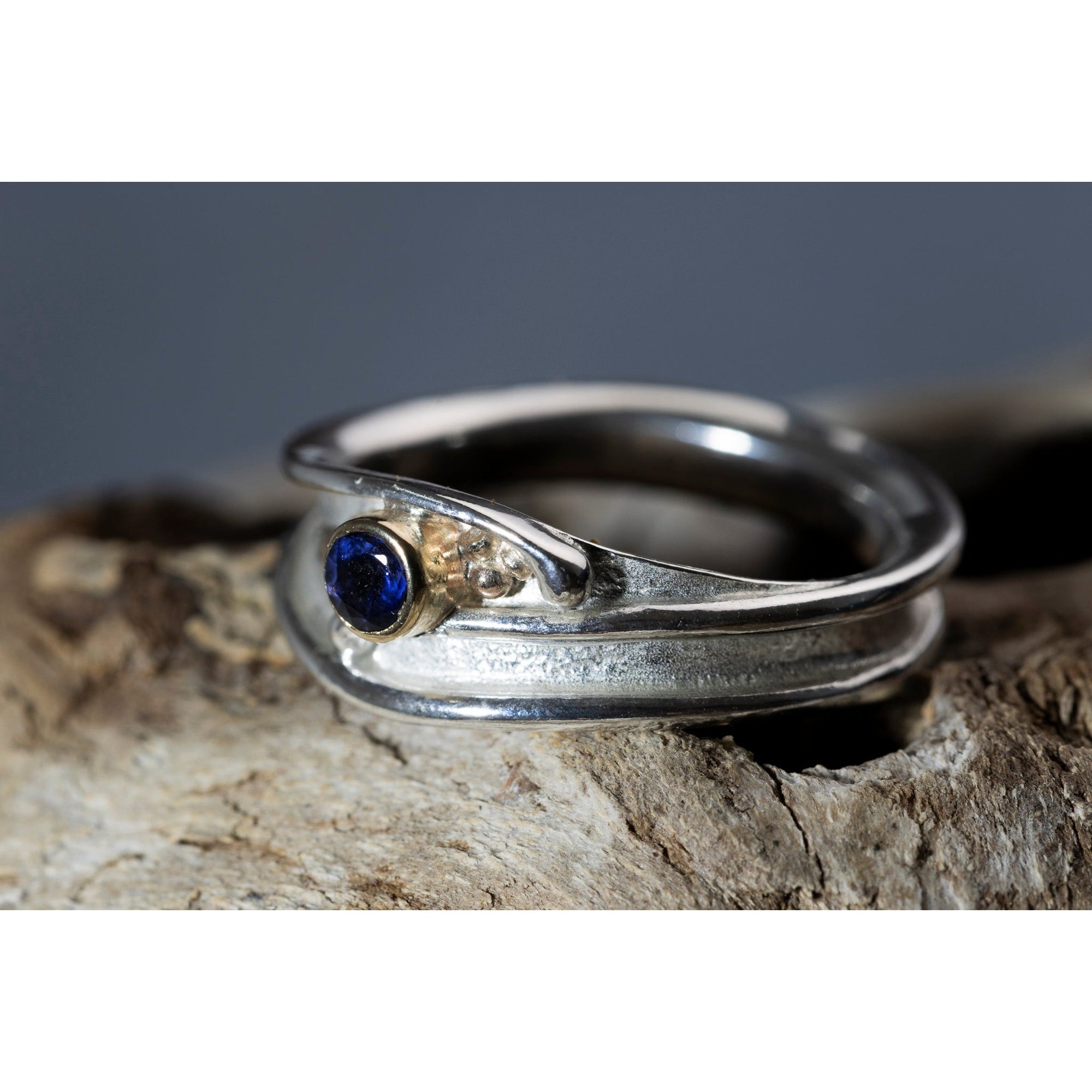 'LG112 Silver and 9ct Gold 3mm Iolite Ring' by Les Grimshaw, available at Padstow Gallery, Cornwall