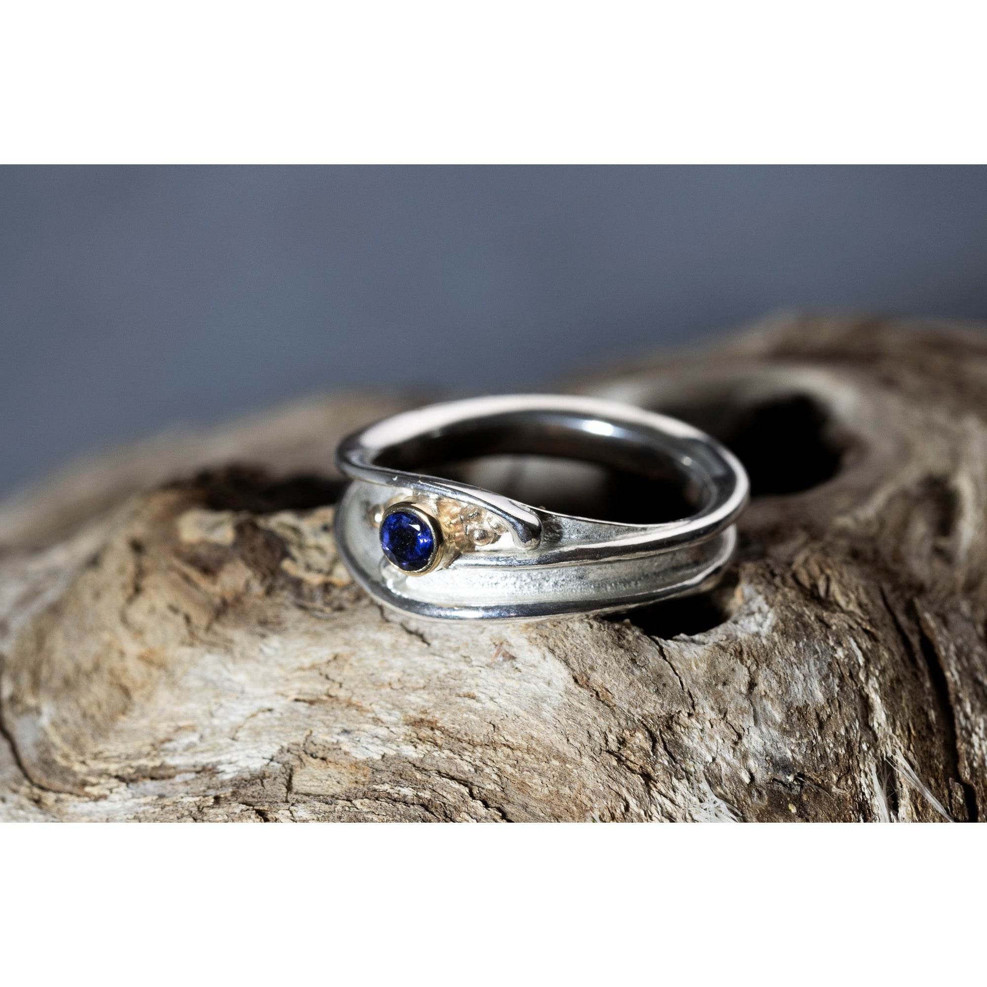 'LG112 Silver and 9ct Gold 3mm Iolite Ring' by Les Grimshaw, available at Padstow Gallery, Cornwall