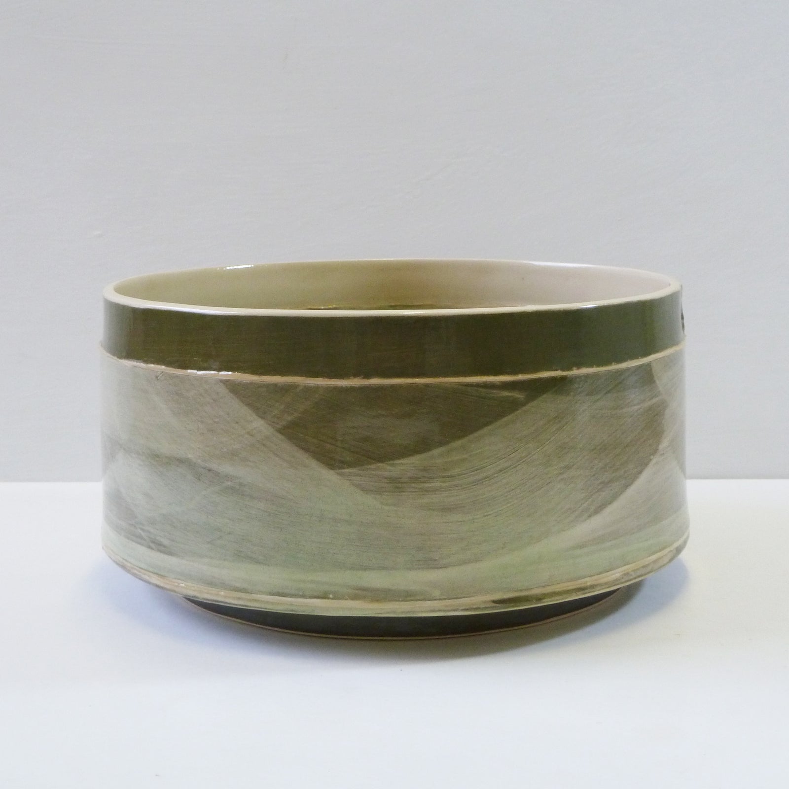 Round Bowl (RV7), handbuilt ceramic created by Emily-Kriste Wilcox, available from Padstow Gallery, Cornwall