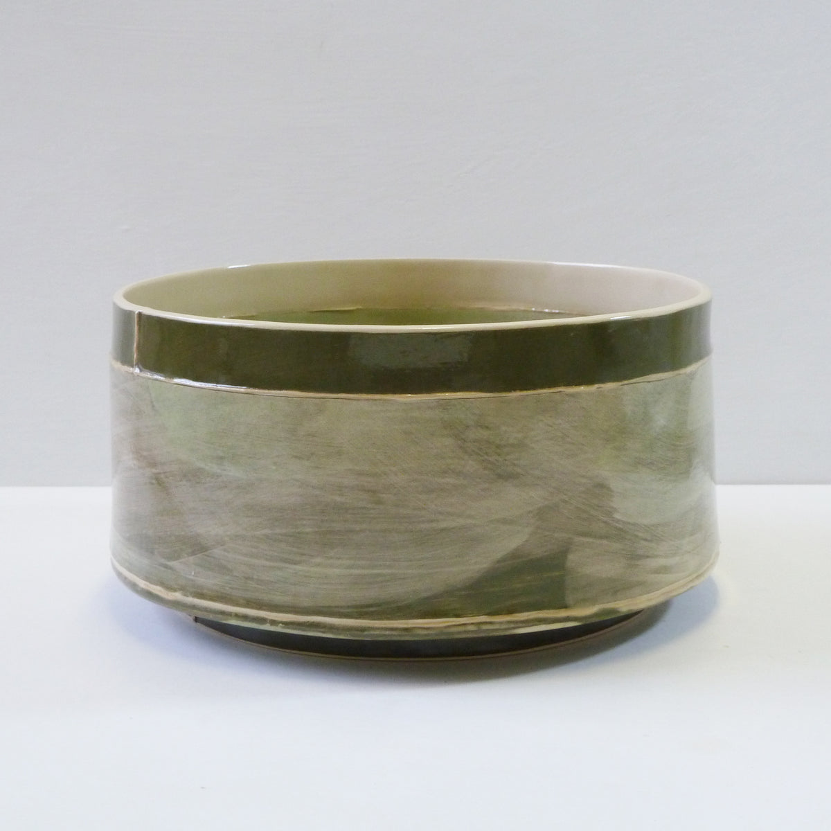 Round Bowl (RV7), handbuilt ceramic created by Emily-Kriste Wilcox, available from Padstow Gallery, Cornwall