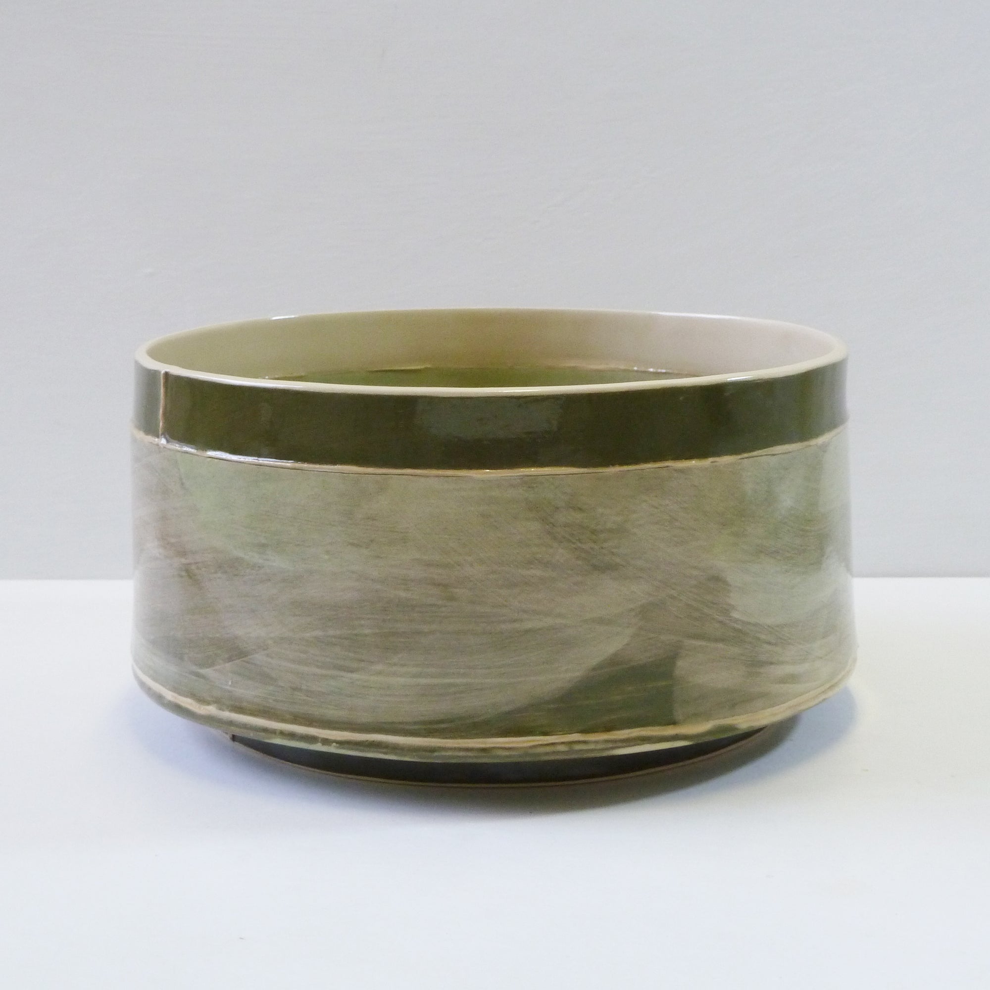 Round Bowl (RV7), handbuilt ceramic created by Emily-Kriste Wilcox, available from Padstow Gallery, Cornwall