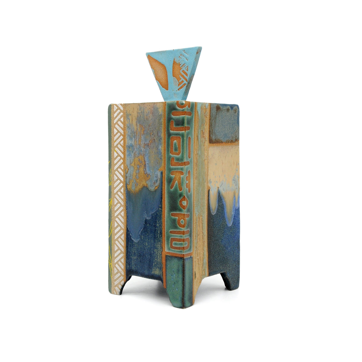 MK60 Hunminjeongeum By Miae Kim ceramics available at Padstow Gallery, Cornwall