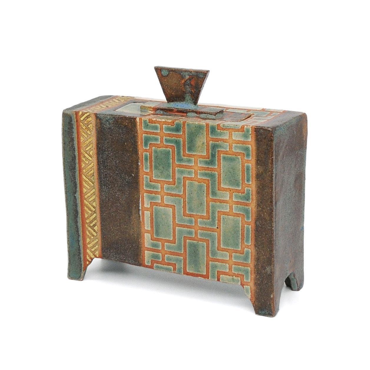 MK41 Magnolia Box with Brass Kintsugi