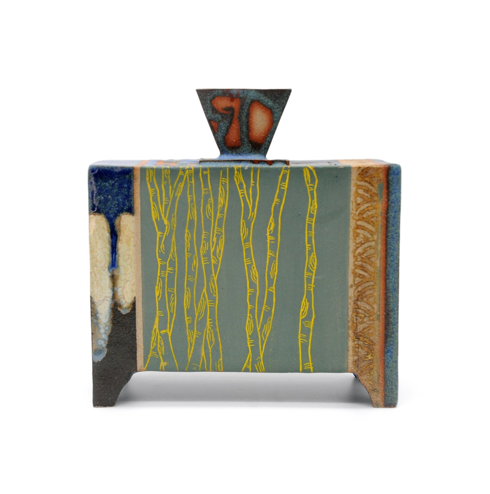 MK50 Birch Tree Box with brass kintsugi By Miae Kim ceramics available at Padstow Gallery, Cornwall