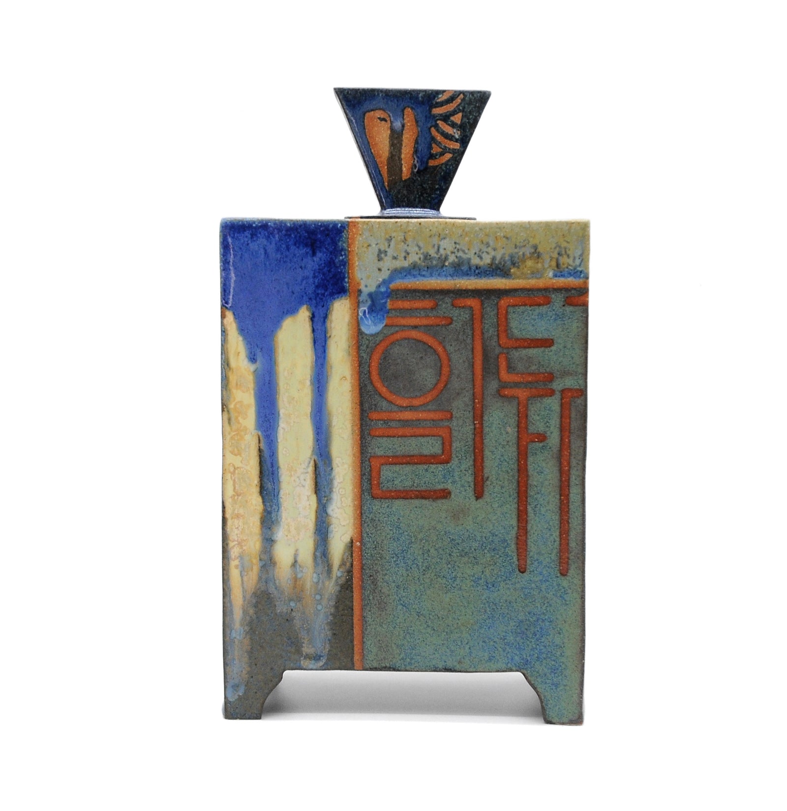 MK49 Bamboo Box with brass kintsugi By Miae Kim ceramics available at Padstow Gallery, Cornwall