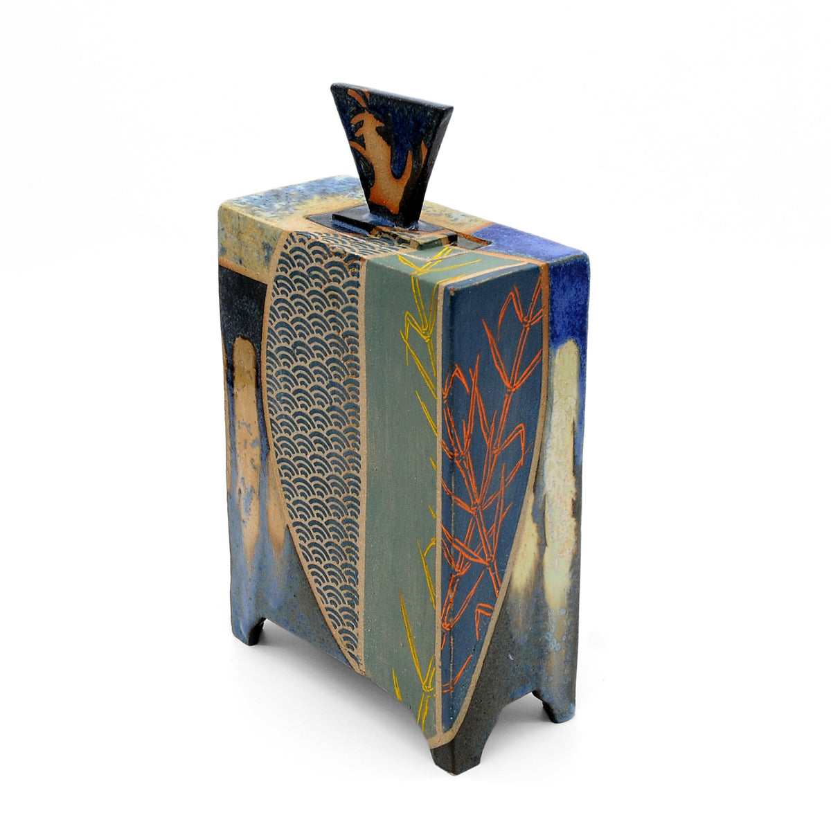 MK49 Bamboo Box with brass kintsugi By Miae Kim ceramics available at Padstow Gallery, Cornwall