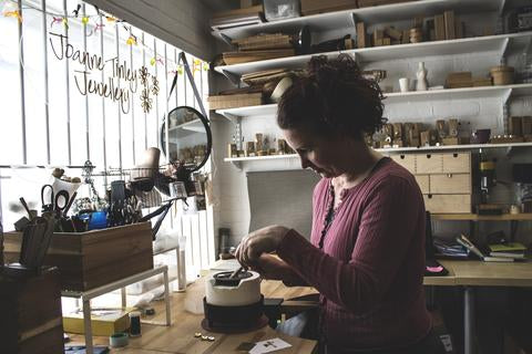 Joanne Tinley's profile photo and studio