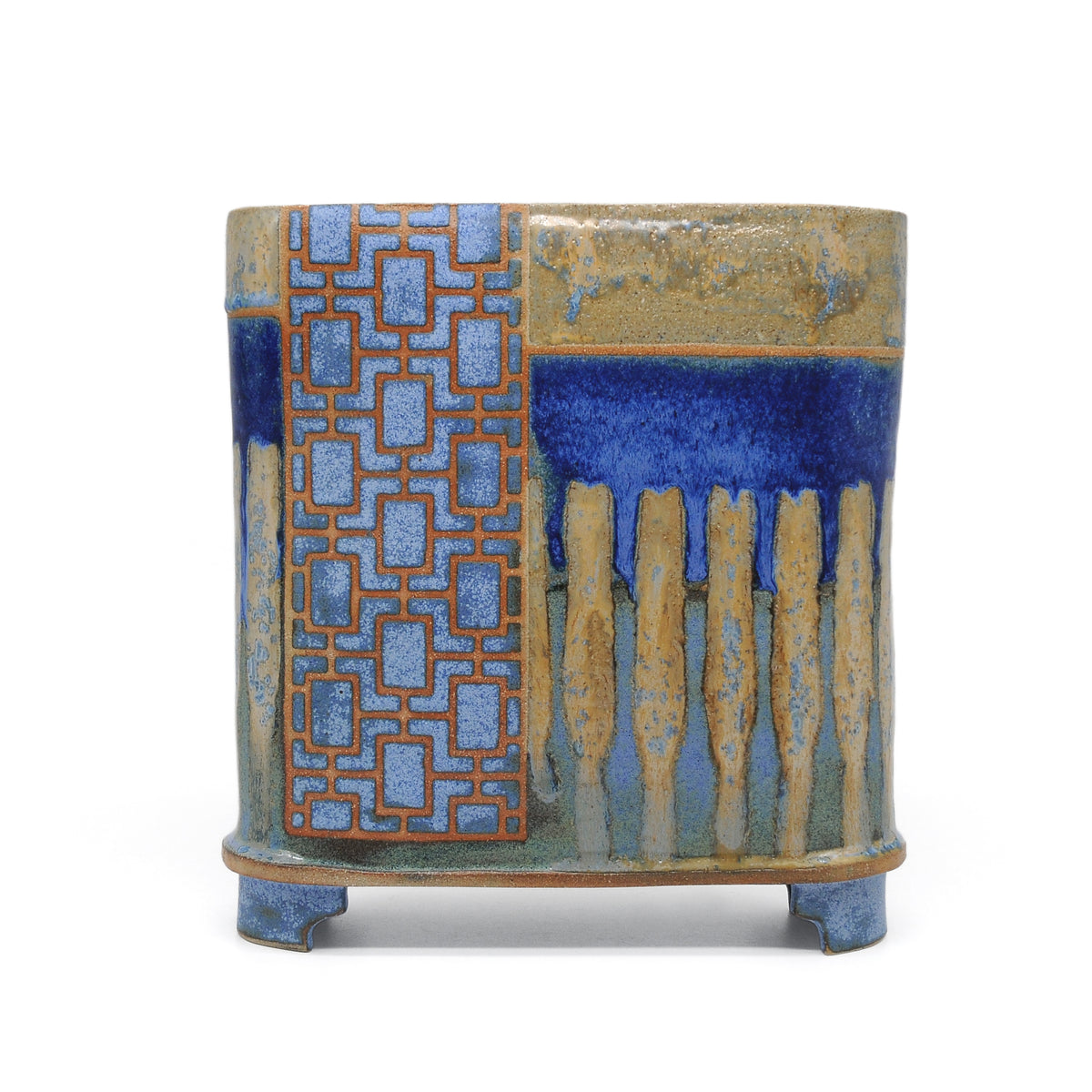 MK38 Oval Flower Vase by Miae Kim ceramics, available at Padstow Gallery, Cornwall