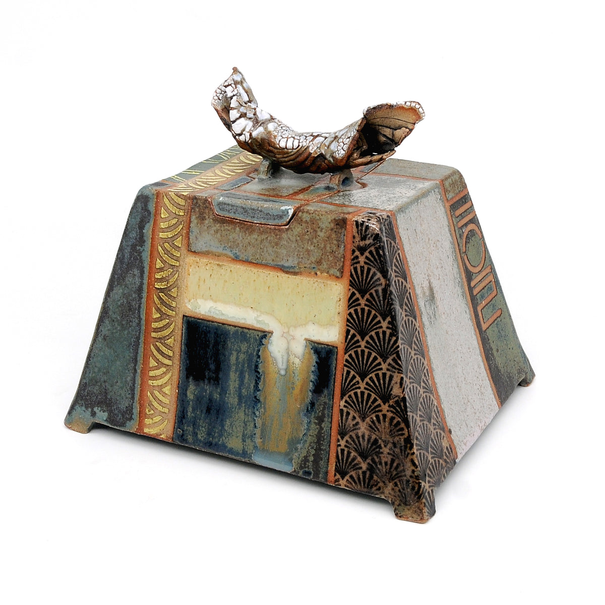 &#39;MK14 Large Box’ by Miae Kim ceramics, available at Padstow Gallery, Cornwall