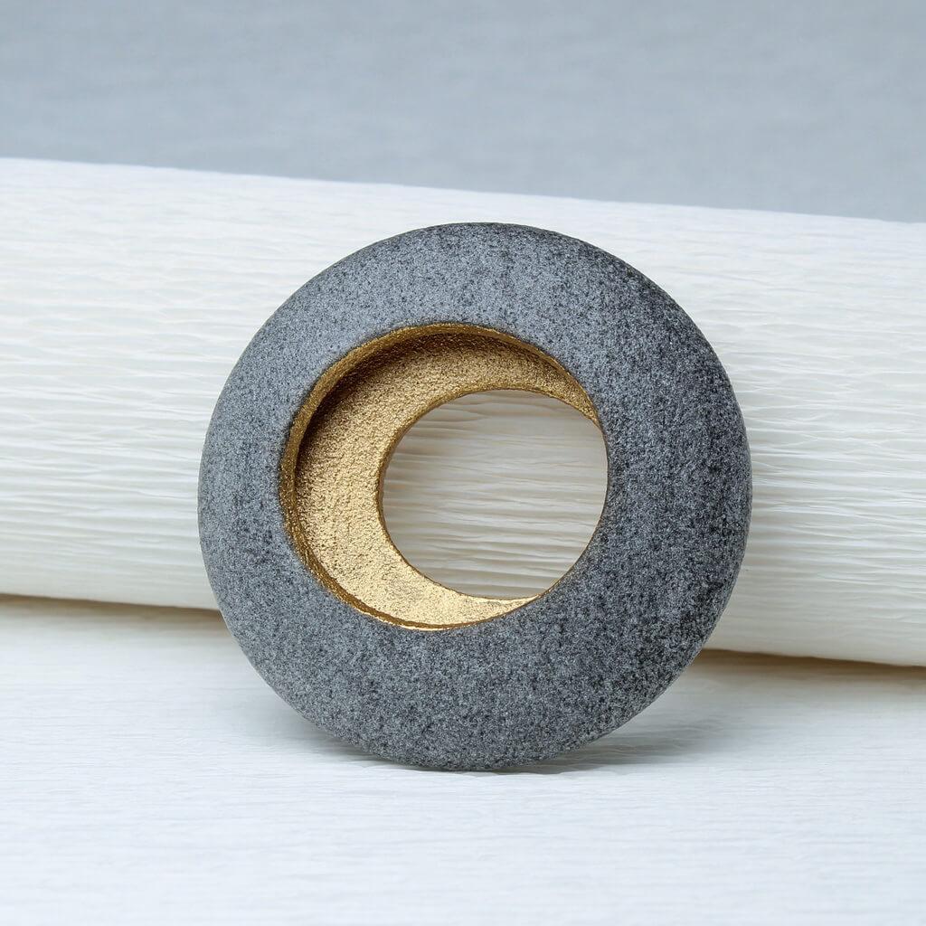 JDF3 Round Pebble Brooch by John and Dawn Field, available at Padstow Gallery, Cornwall