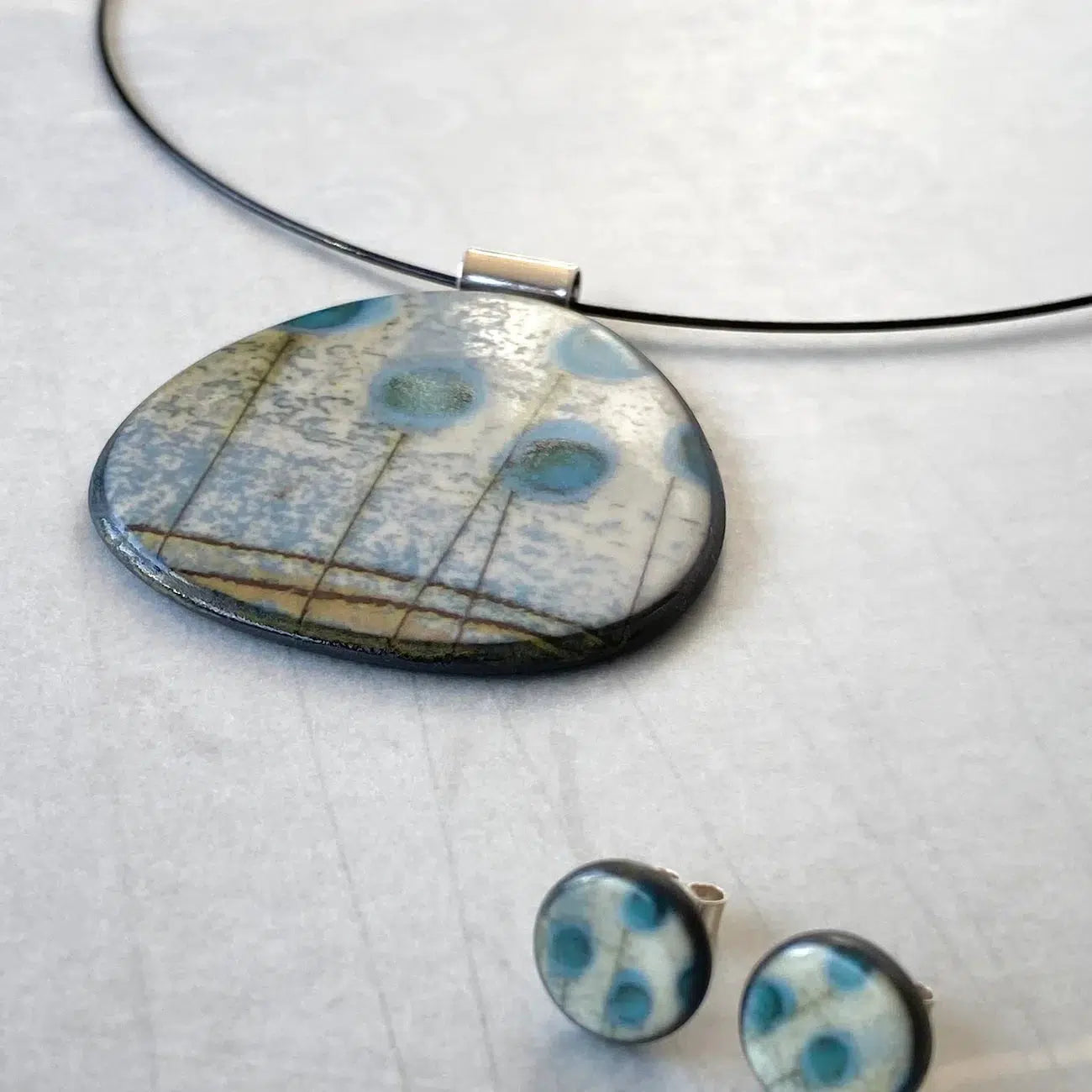 P-SHR Seed-heads Rounded Pendant by Karen Howarth at Padstow Gallery, Cornwall
