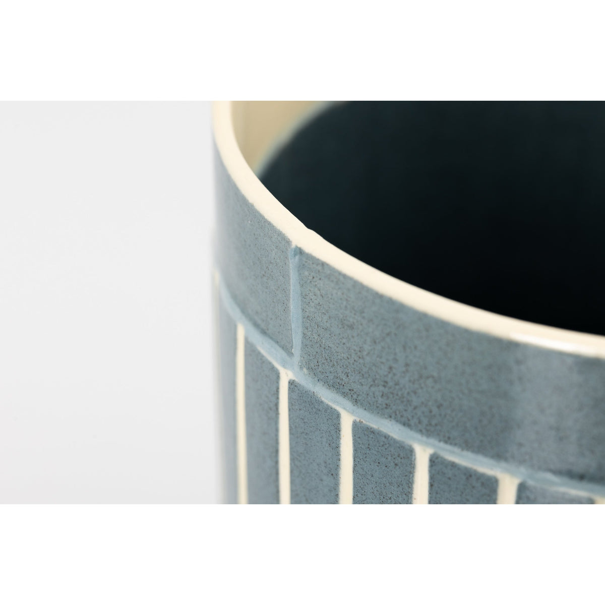 MR15 Mid Round Vessel, handbuilt ceramic created by Emily-Kriste Wilcox, available from Padstow Gallery, Cornwall